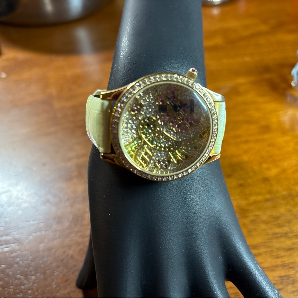 HW120 Victoria Wieck Beverly Hills B8310 Crystal Hummingbird Leather Band Watch - Picture 3 of 7